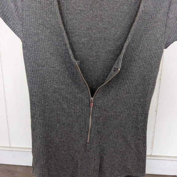 Express Ribbed Bodysuit - Picture 3 of 4